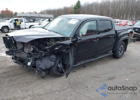 2023 Toyota Tacoma Trd Off Road z USA, uszkodzony, nr VIN 3TMCZ5AN6PM568089